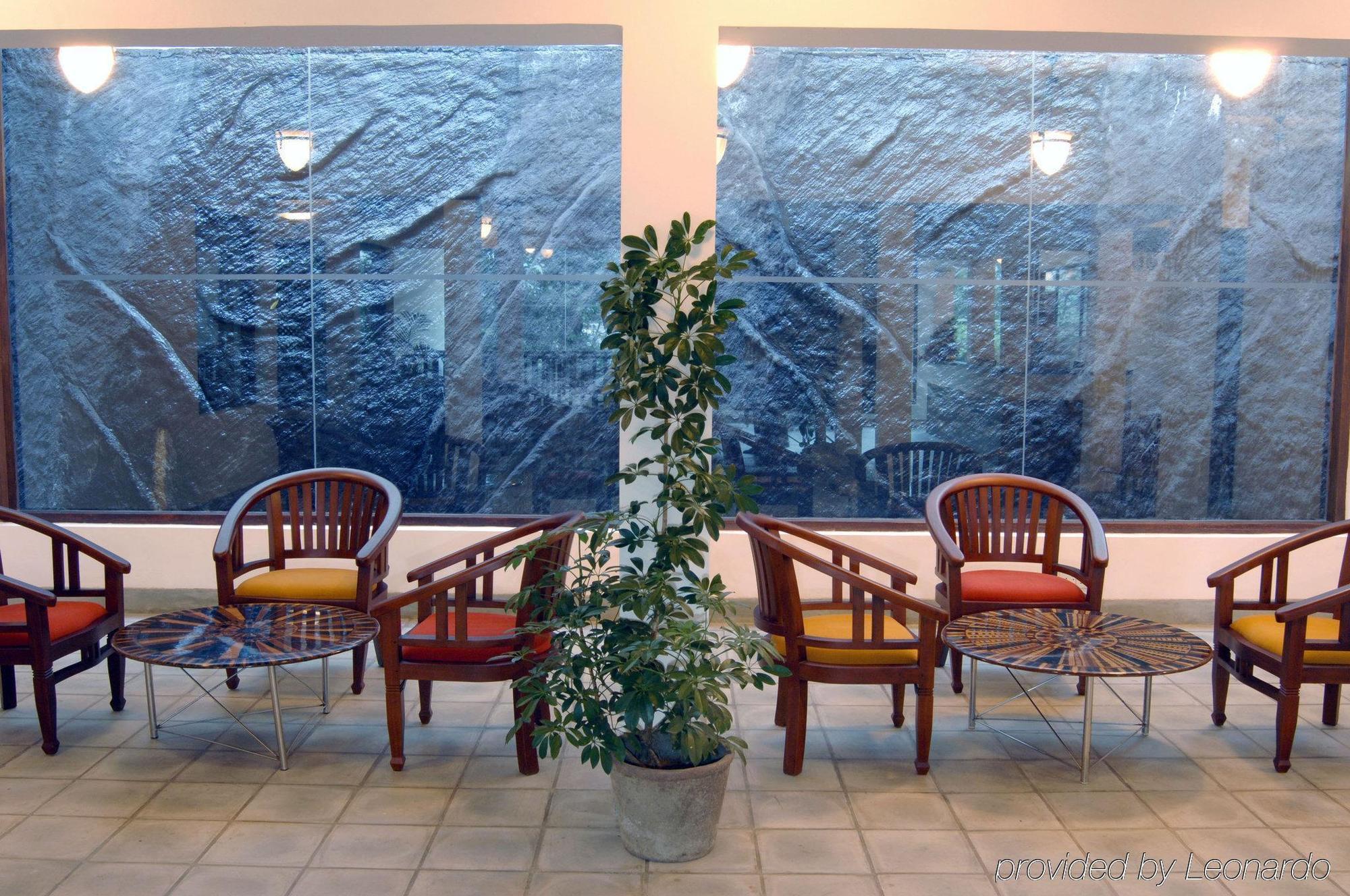 קנדי Hotel Hilltop מראה פנימי תמונה
